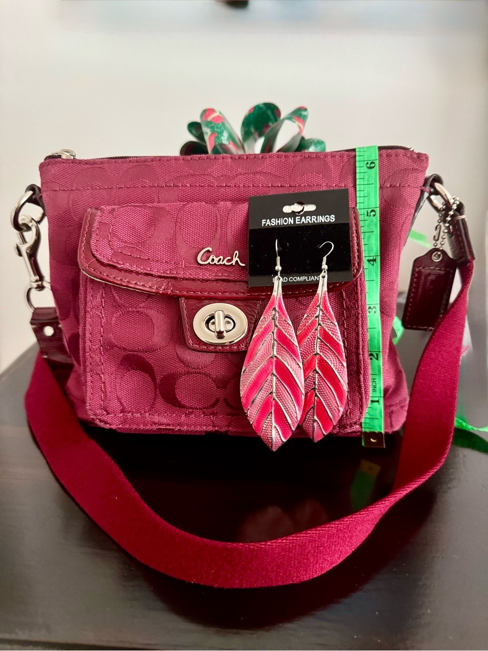 Coach Penelope Crimson Signature Crossbody Swingpack Turnlock Bag + FREE Earring